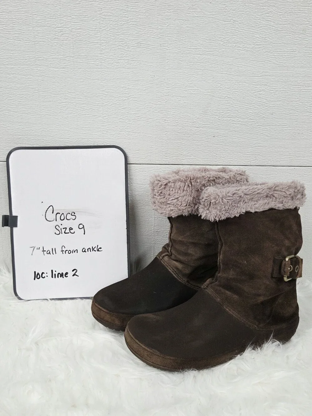 CROCS 9 Brown Faux Fur-Lined Mid-Calf Boots